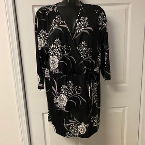 Long Black Patterned Wrap Top XXL